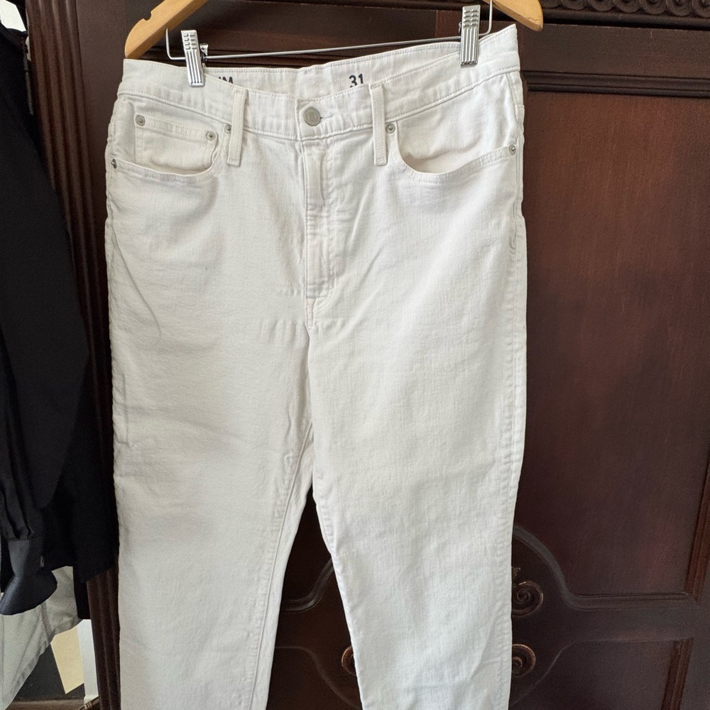 J Crew Slim Boyfriend white jeans - size 31